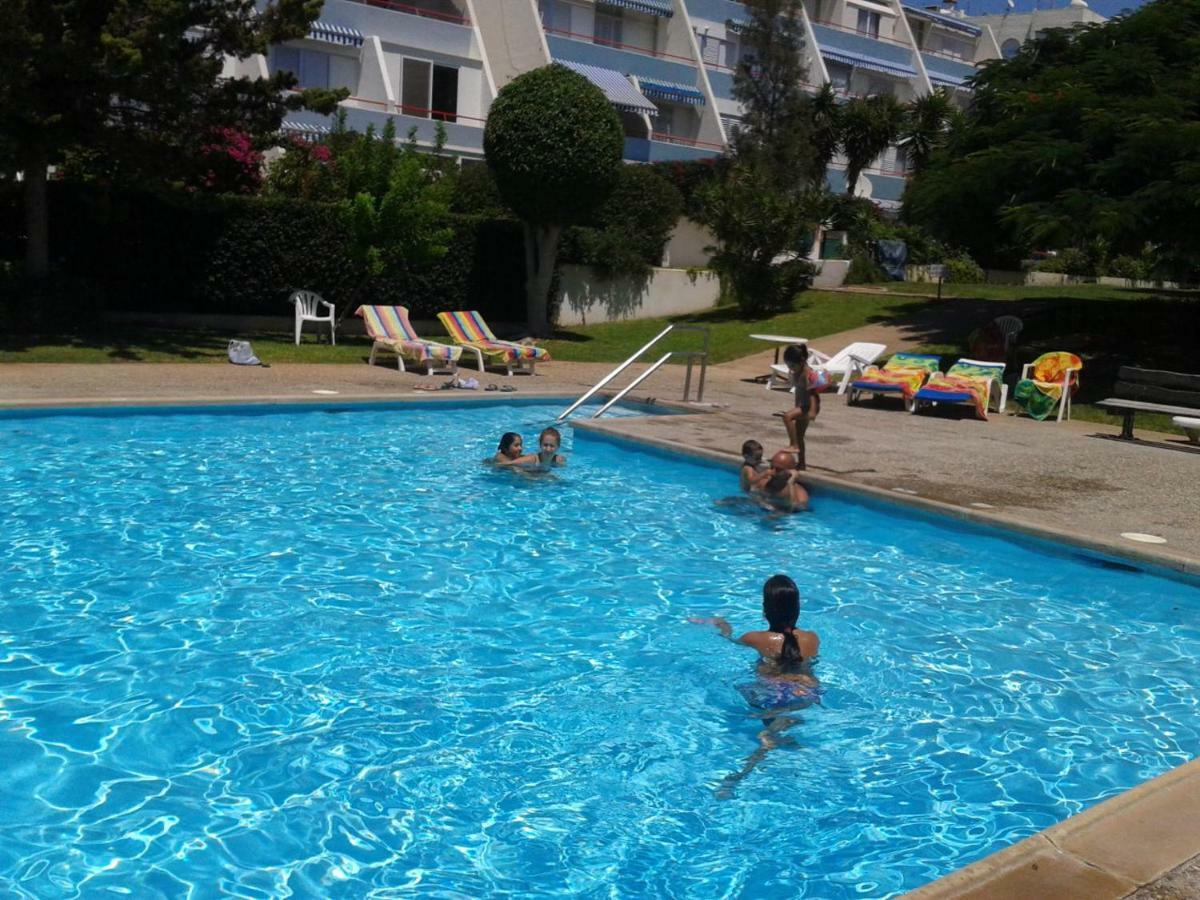 Amathusia Beach Apartment Limassol Ngoại thất bức ảnh