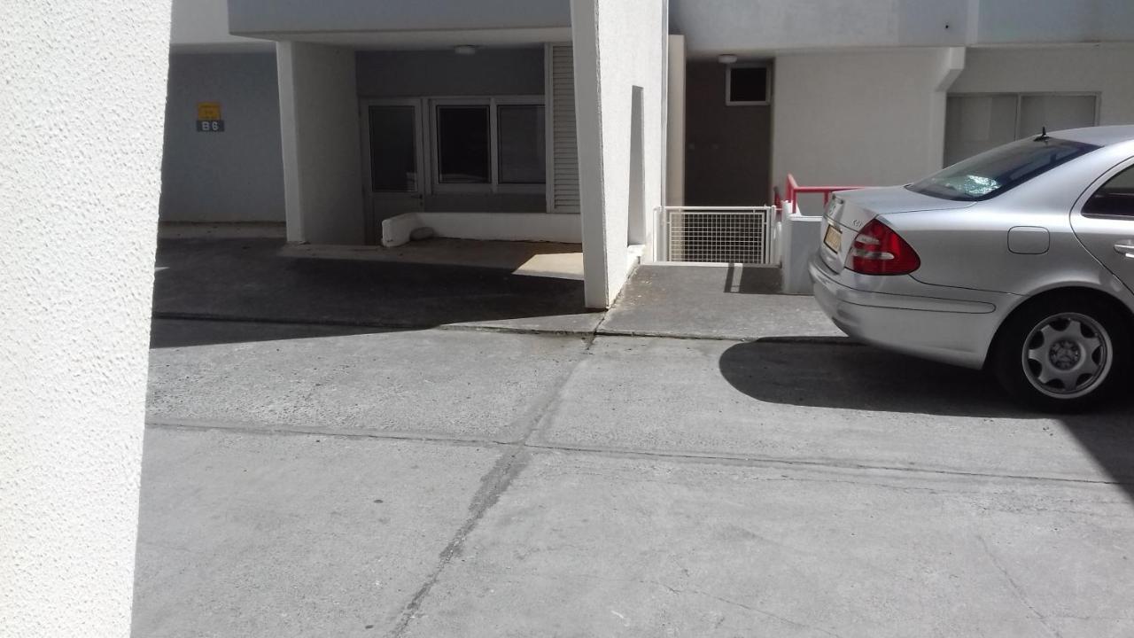 Amathusia Beach Apartment Limassol Ngoại thất bức ảnh